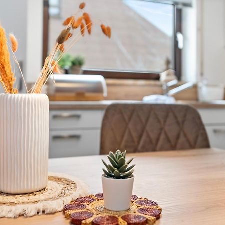 Anytime - Ferienwohnung Tina In Friedrichshafen Am Bodensee Exteriör bild