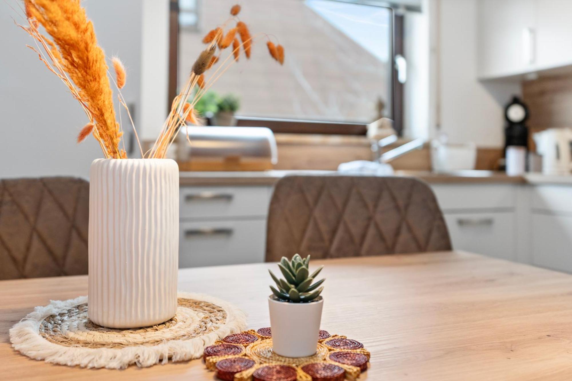 Anytime - Ferienwohnung Tina In Friedrichshafen Am Bodensee Exteriör bild